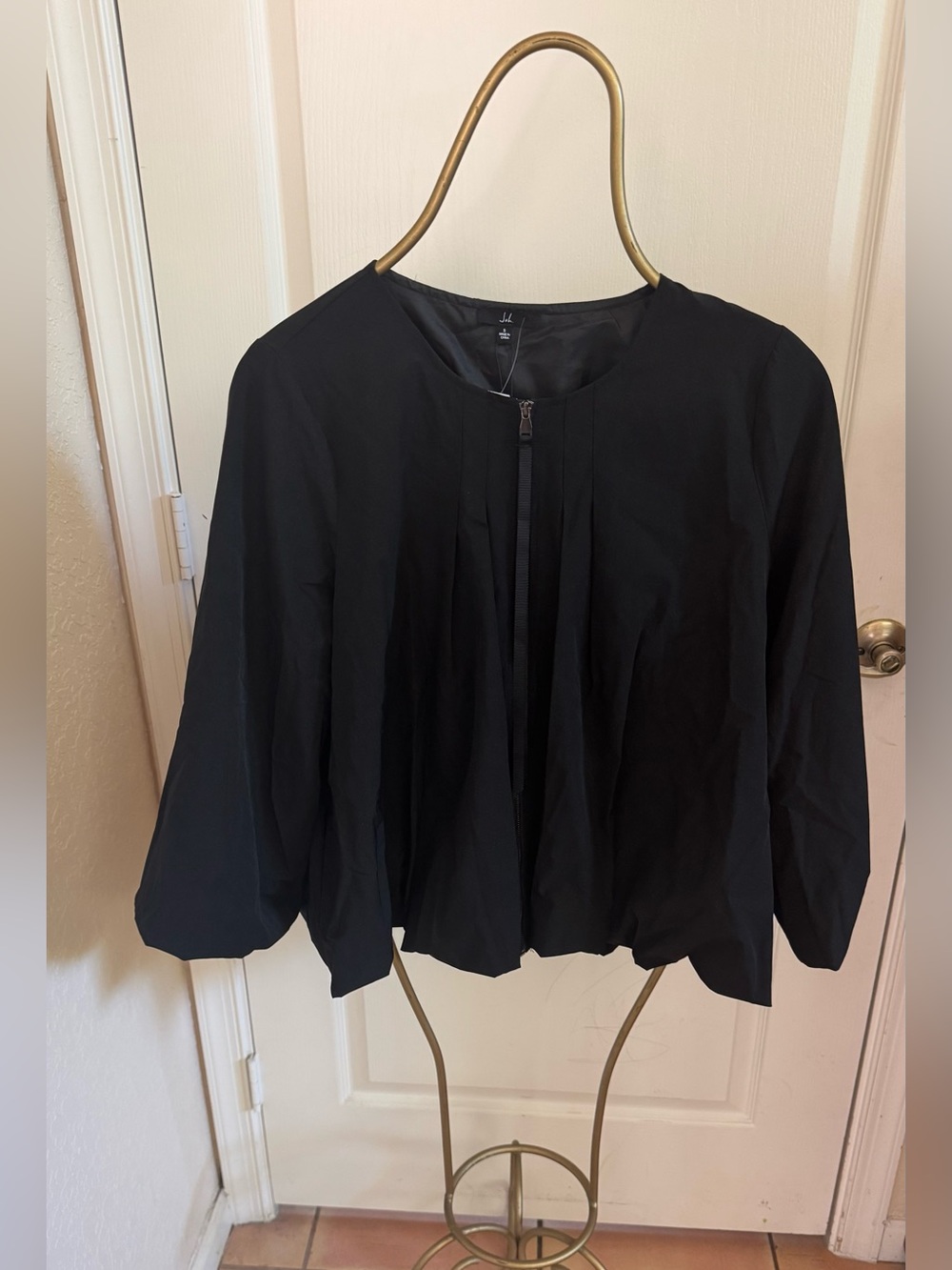 Joh Apparel Black Pleated Zip-Front Jacket